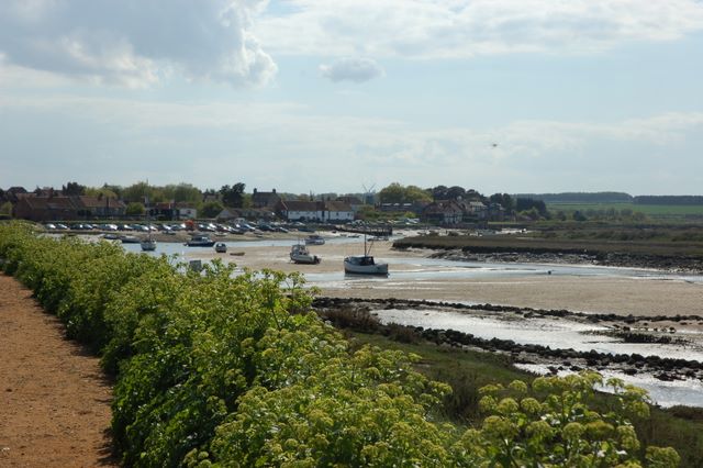 Path from Staithe to the dunes