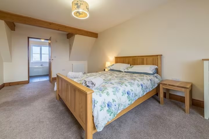 Buffers End Master Suite